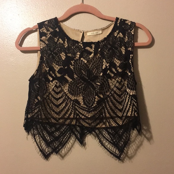 Tops - crop top